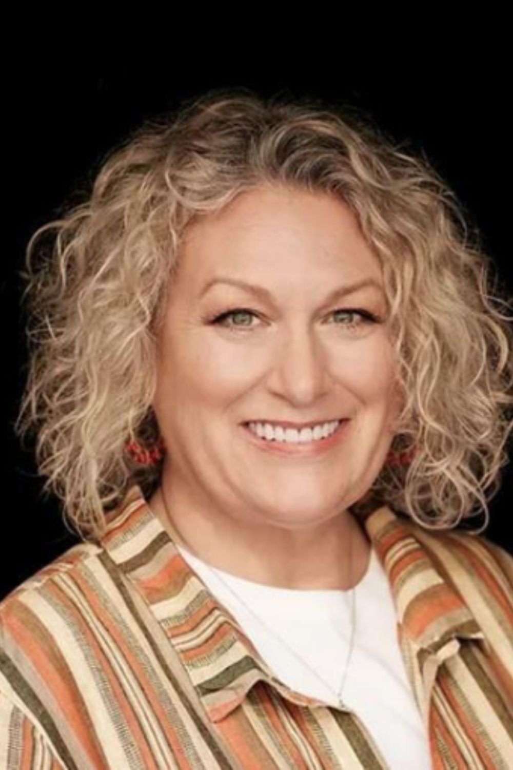 Фото  (Dana Tafoya Cameron)