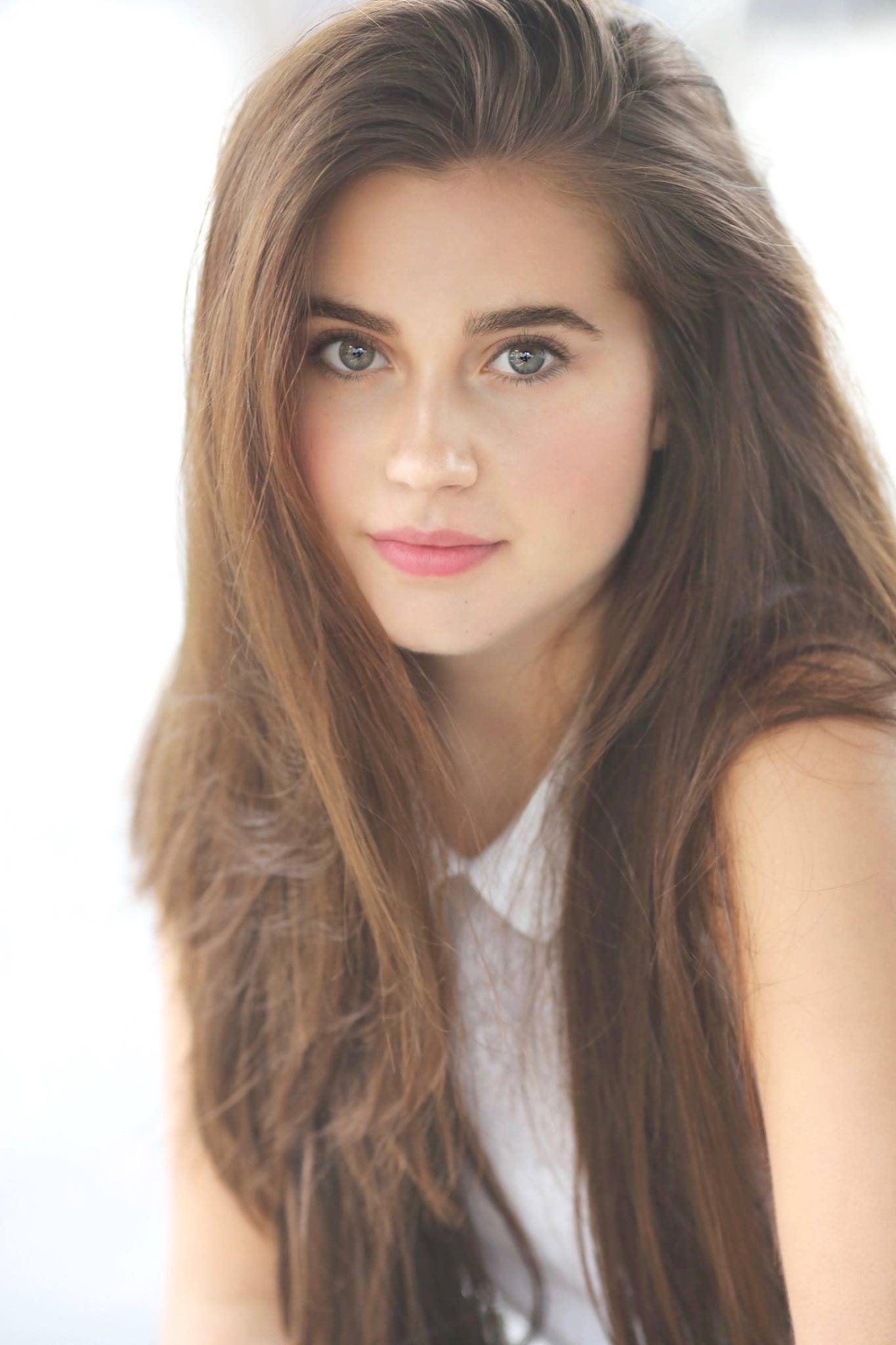 Фото  (Imogen Gurney)