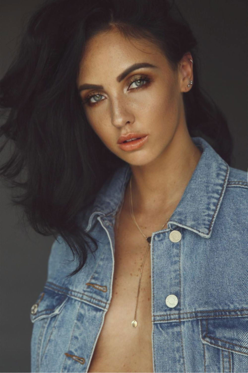 Фото  (Lili Hodge)