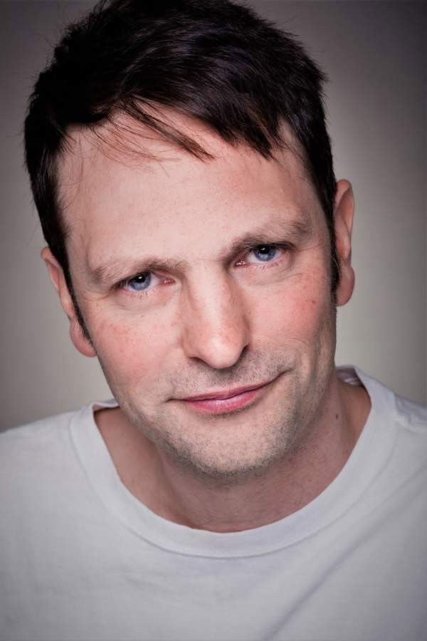 Фото  (James Crompton)