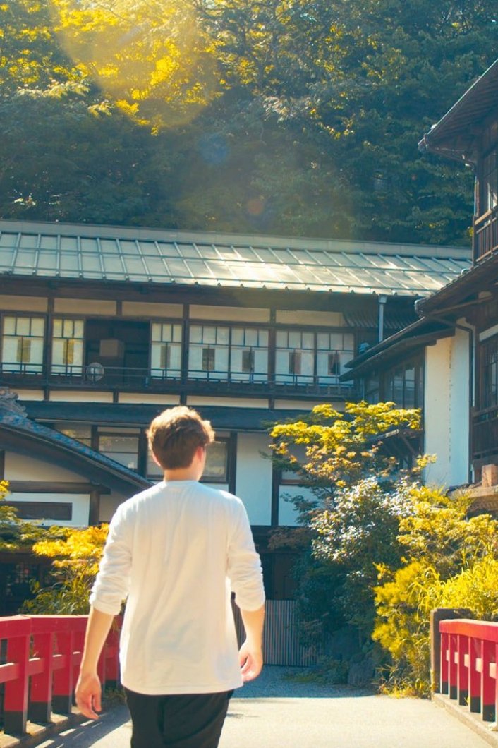 Фото  (James Dawson)