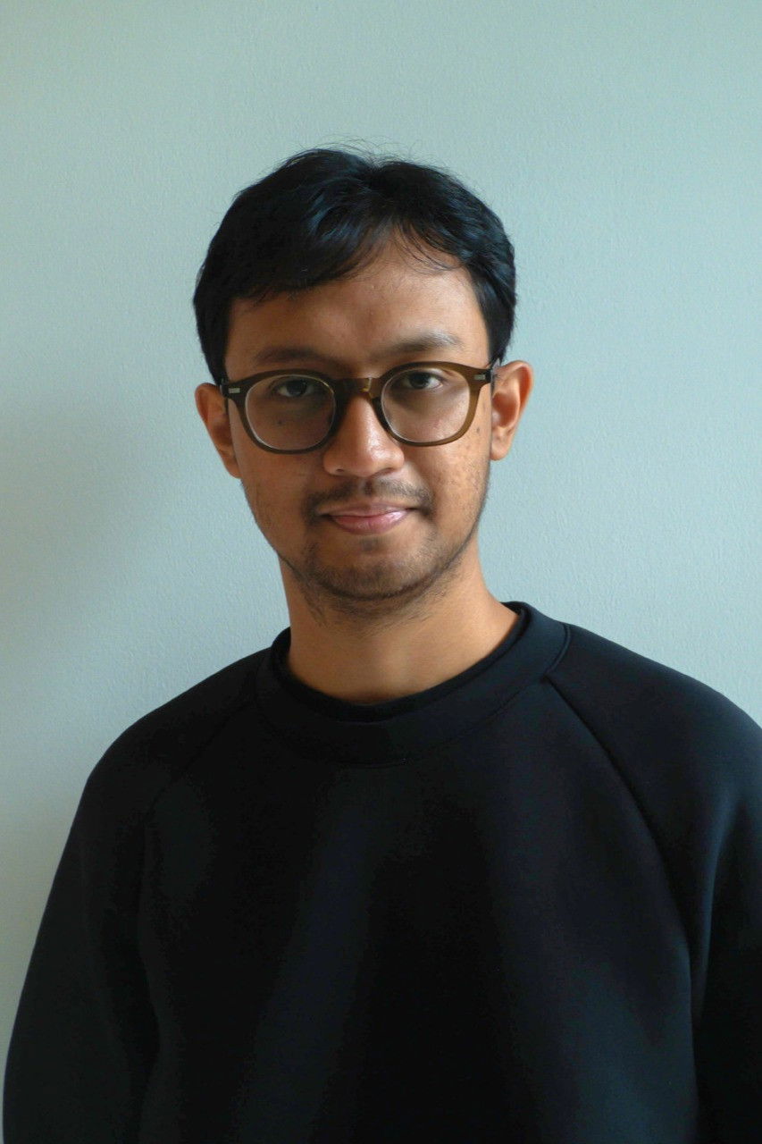 Фото  (Aka Witharja)