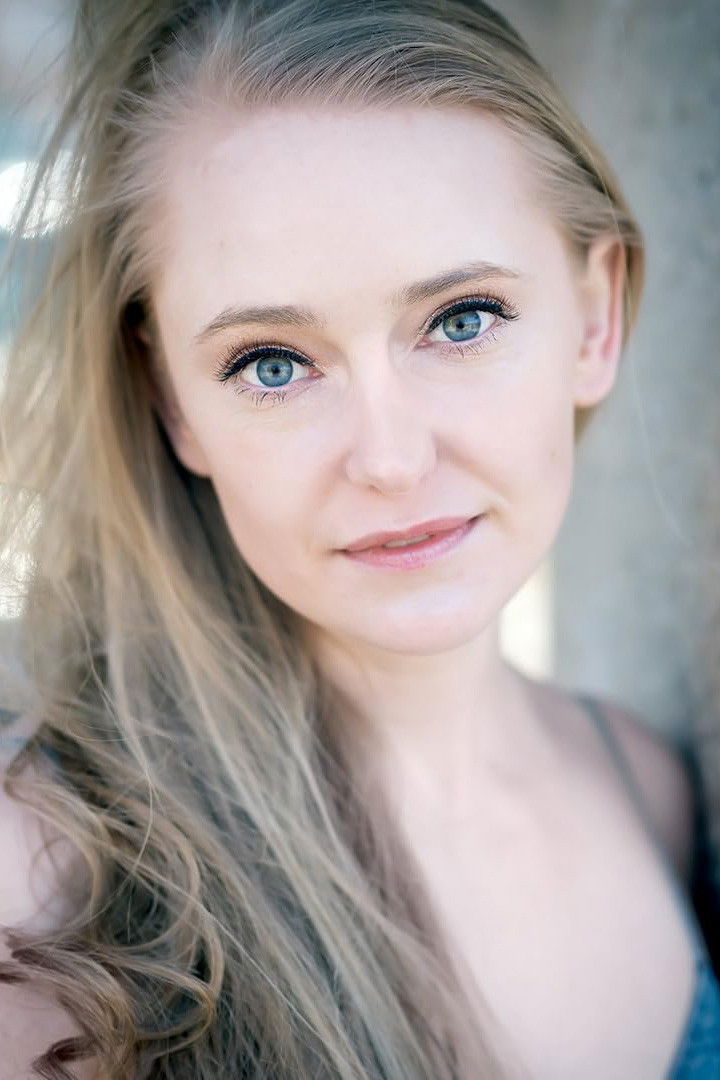 Фото  (Kristen McCabe)