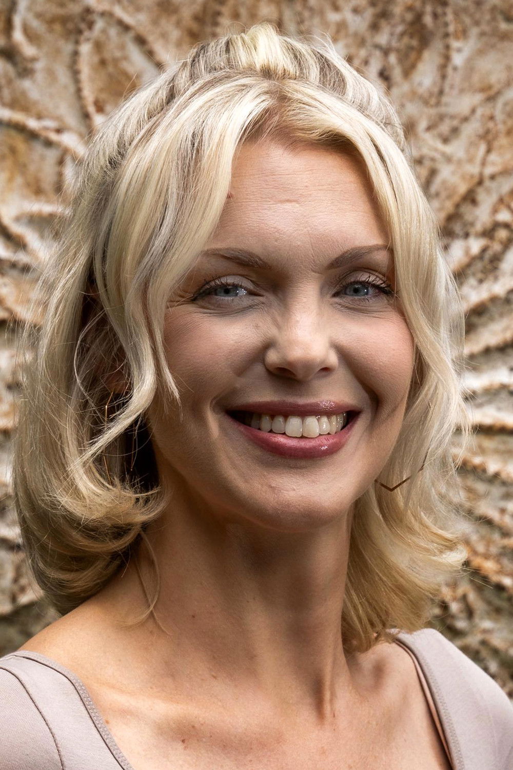 Фото  (Micaëla Oeste)