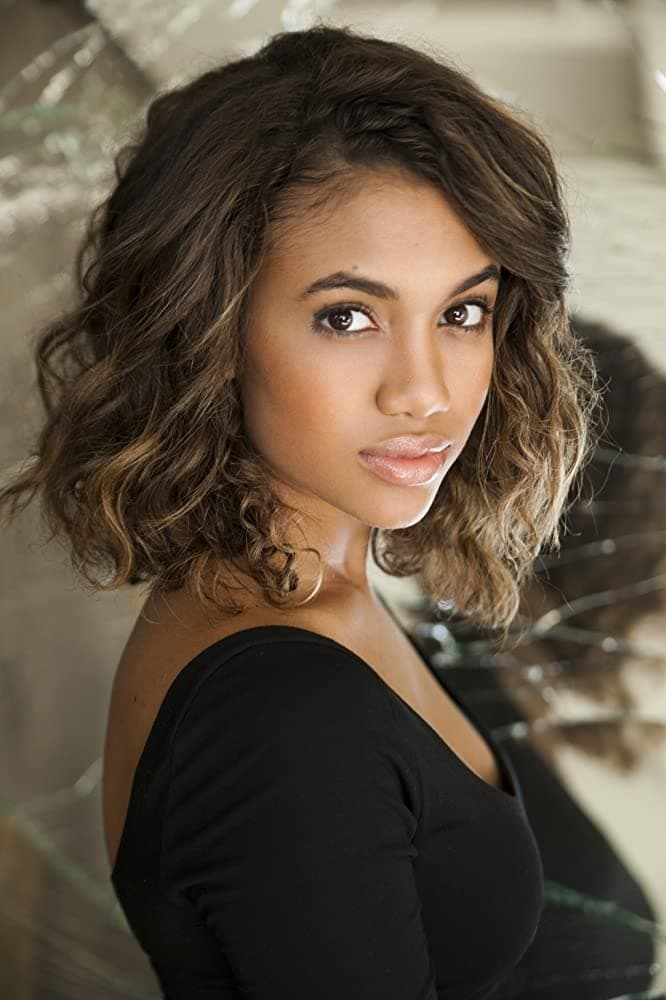 Фото Пейдж Херд (Paige Hurd)
