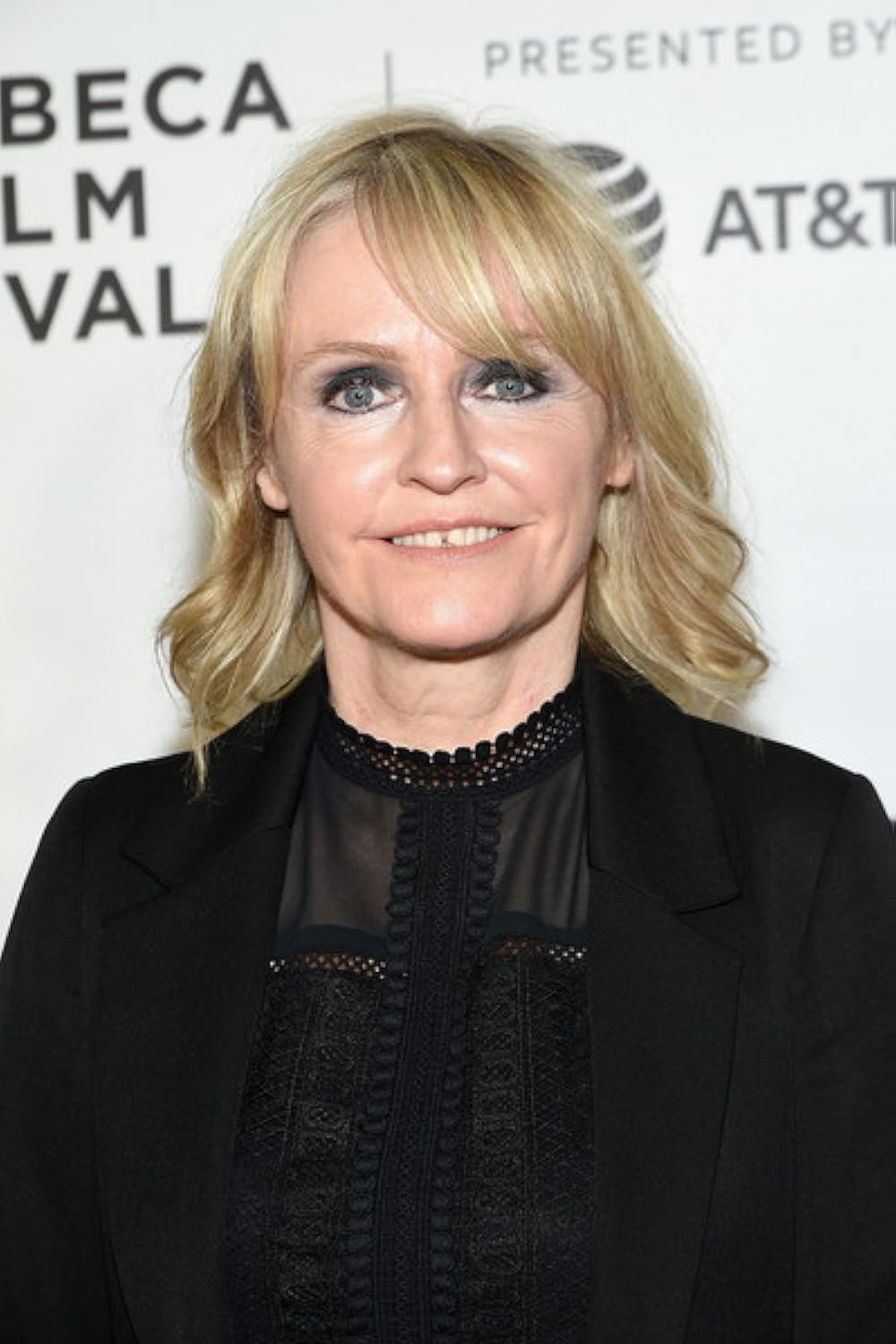 Фото Емер Рейнольдс (Emer Reynolds)