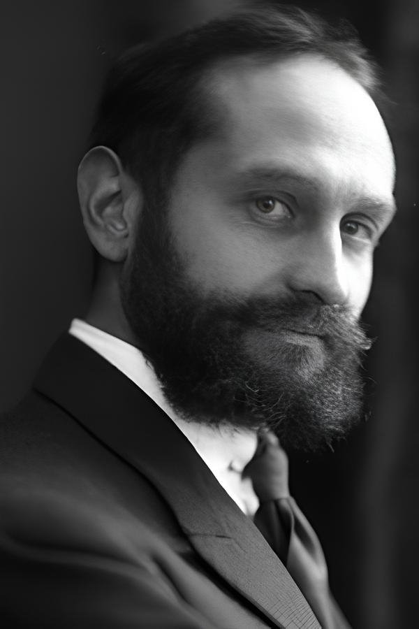 Фото  (Léon Poirier)