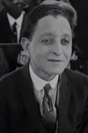 Фото  (Lawrence Chenault)