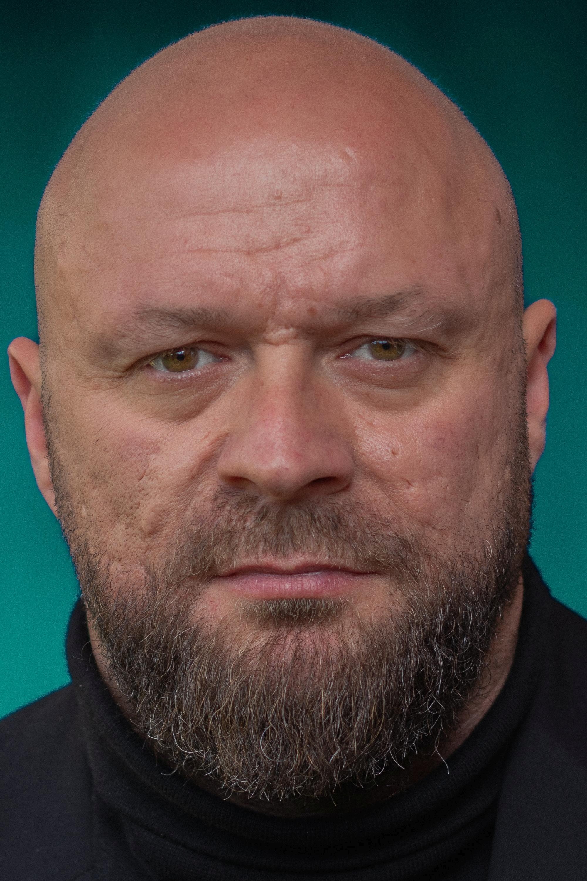 Фото  (Ewen Weatherburn)