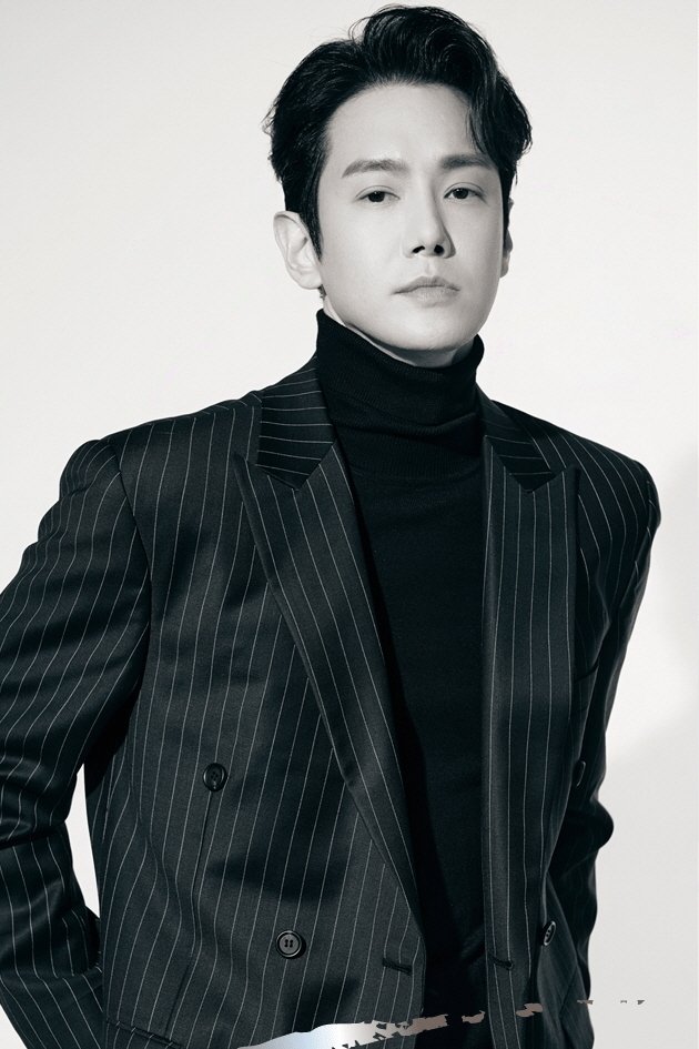 Фото  (Hwanhee)