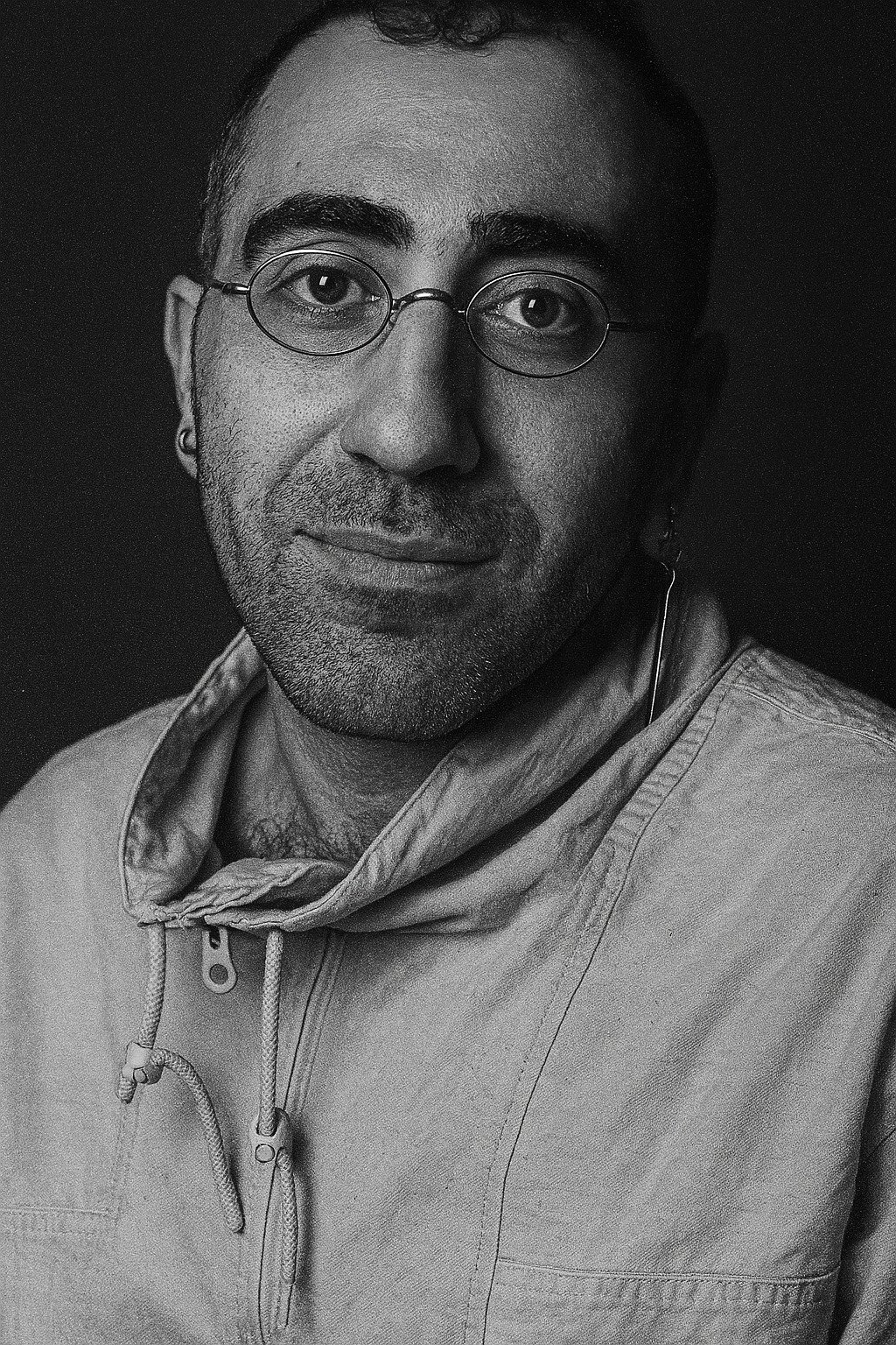 Фото Бехдад Есфахбод (Behdad Esfahbod)