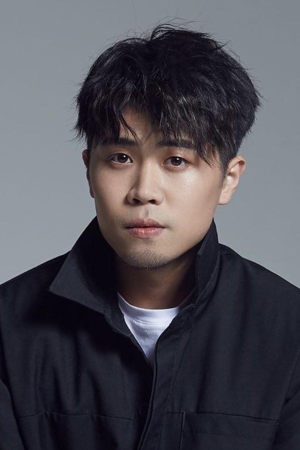 Фото  (Liu Zhiwei)