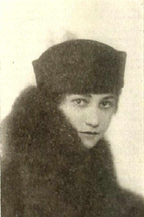 Фото  (Ouida Bergère)