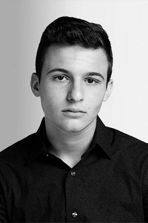 Фото  (Cameron Kasky)