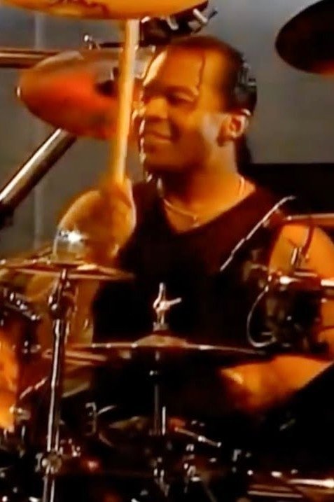 Фото  (Jonathan Moffett)