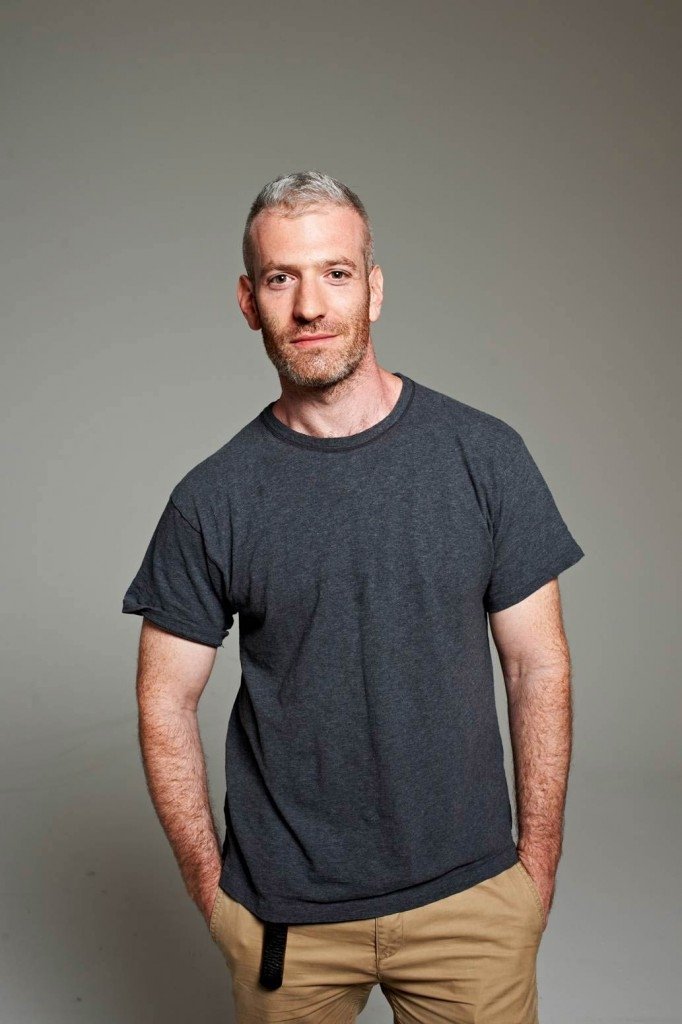 Фото  (Mel Ottenberg)