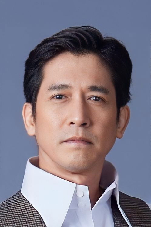 Фото  (Phollawat Manuprasert)