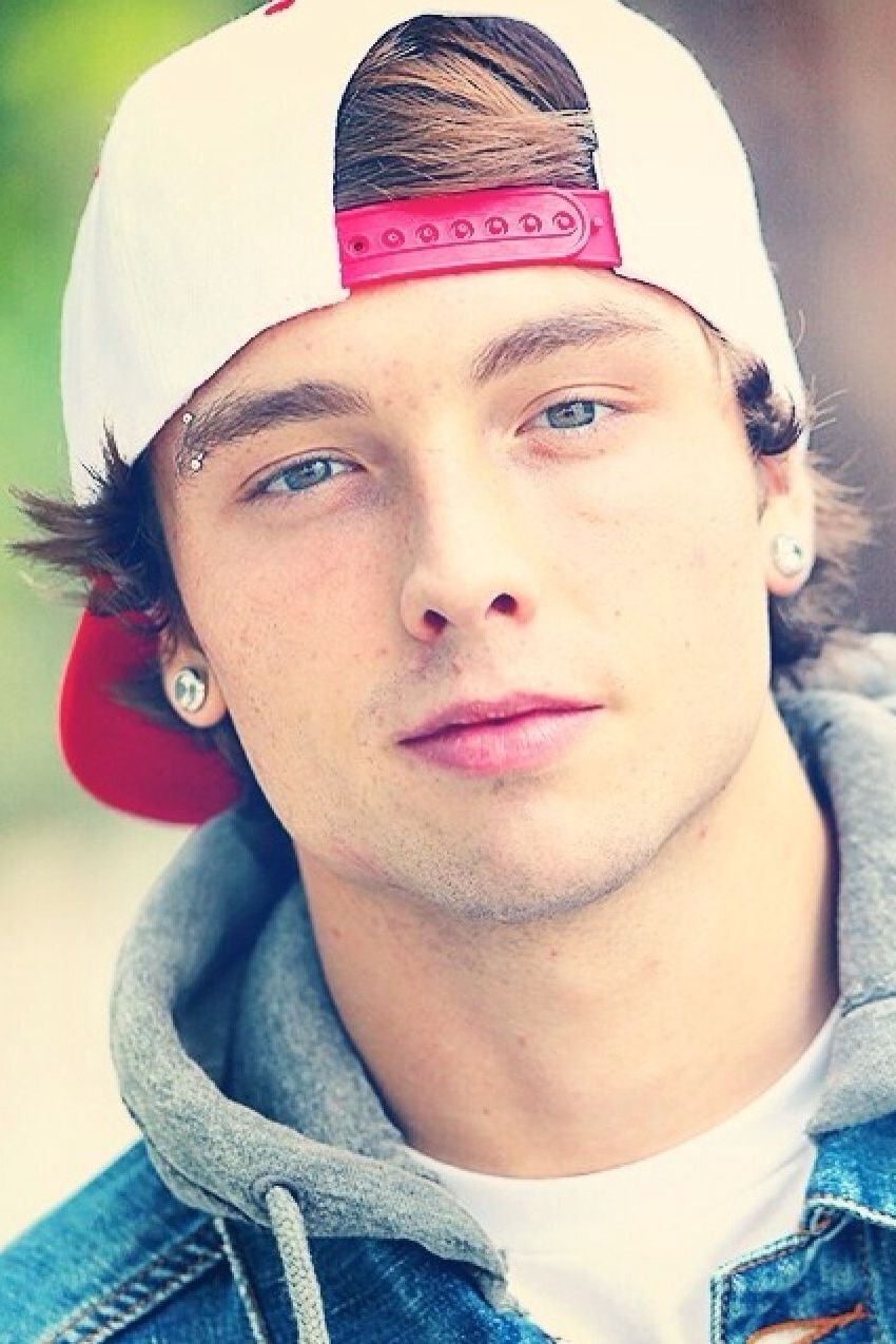 Фото  (Wesley Stromberg)