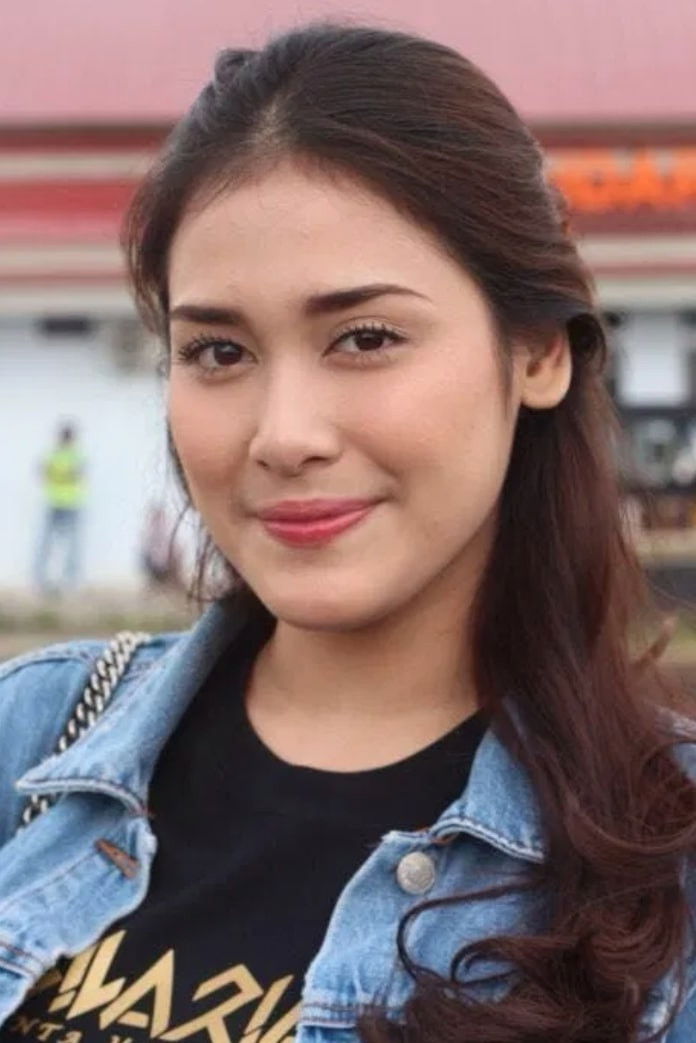 Фото  (Andania Suri)