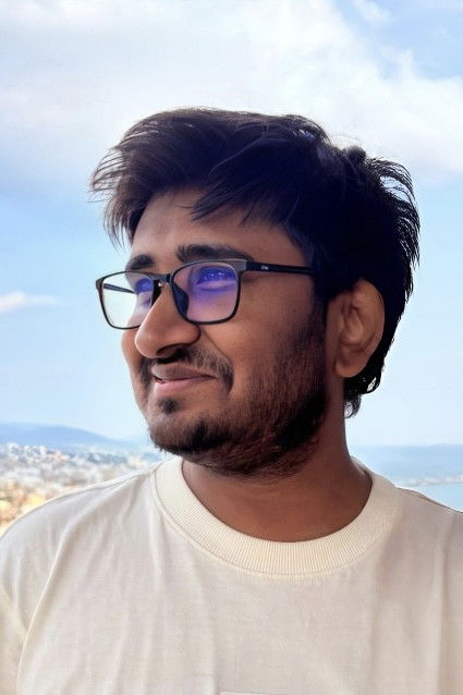 Фото  (Priyansh Sharma)