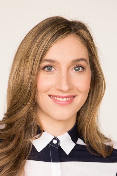 Фото  (Elizabeth Guest)