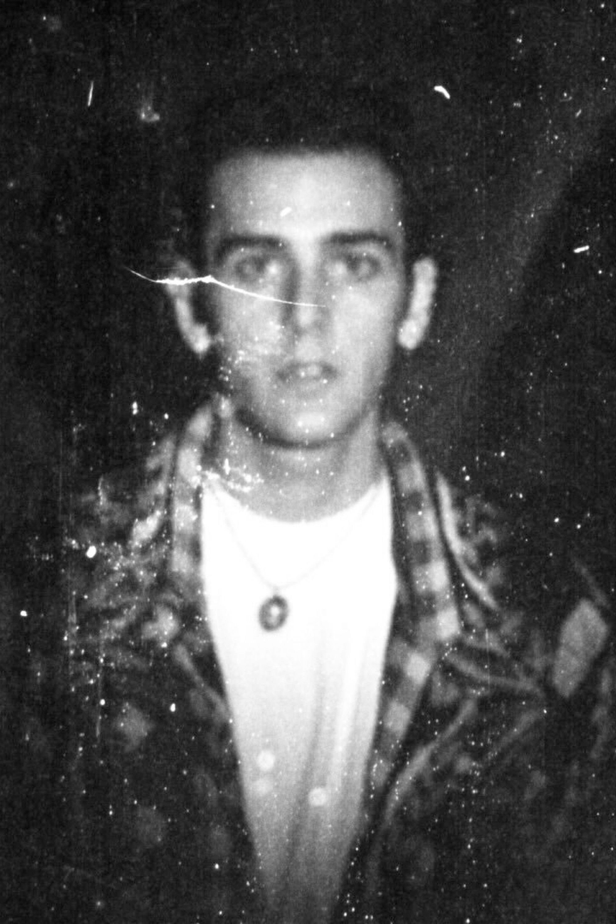 Фото  (Zane Kalani Kuljian)