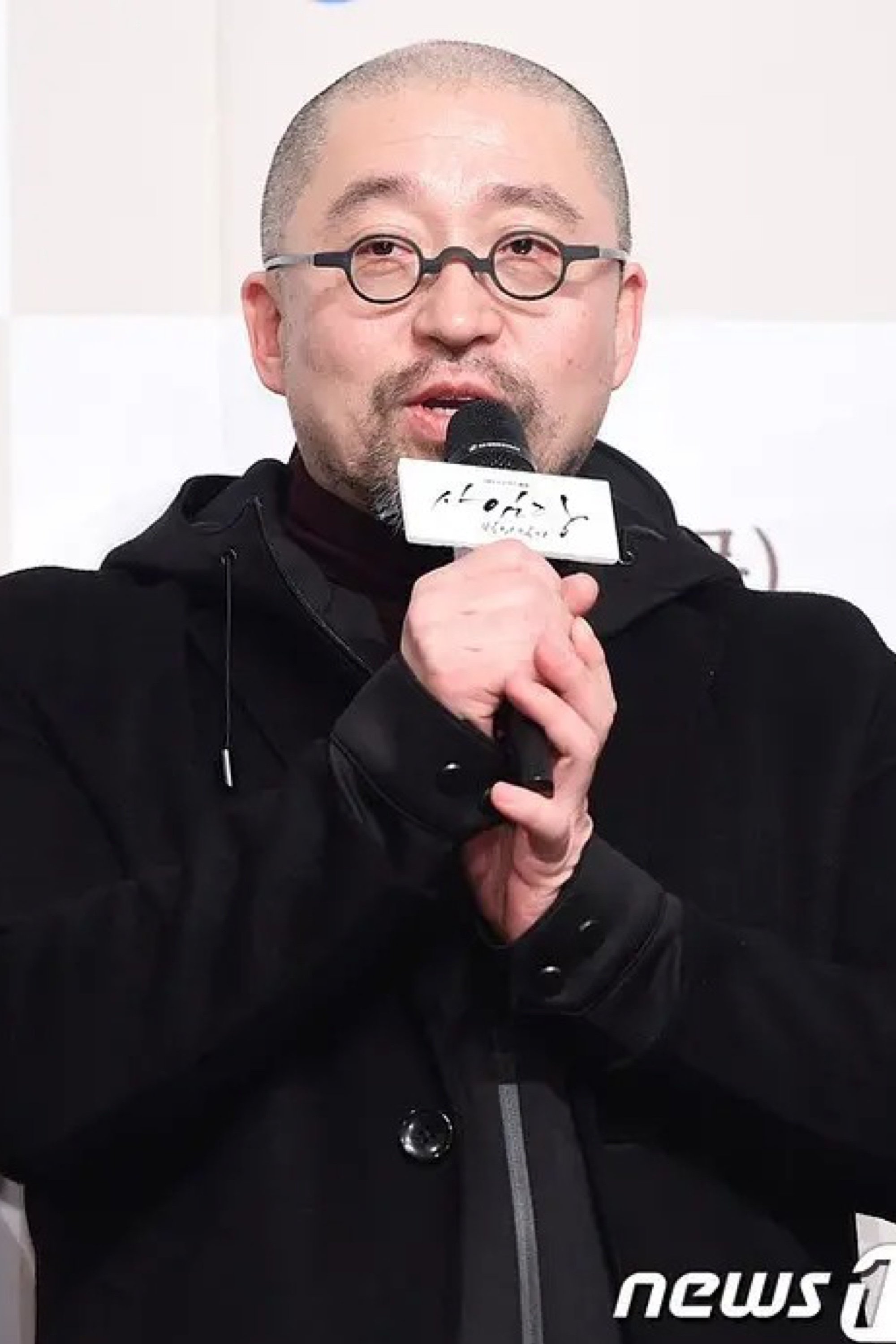 Фото  (Yoon Sang-ho)