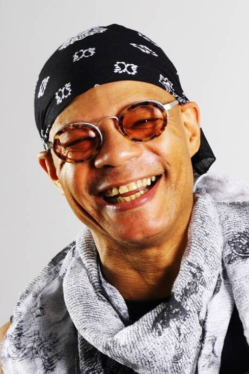 Фото  (Fernando Saunders)