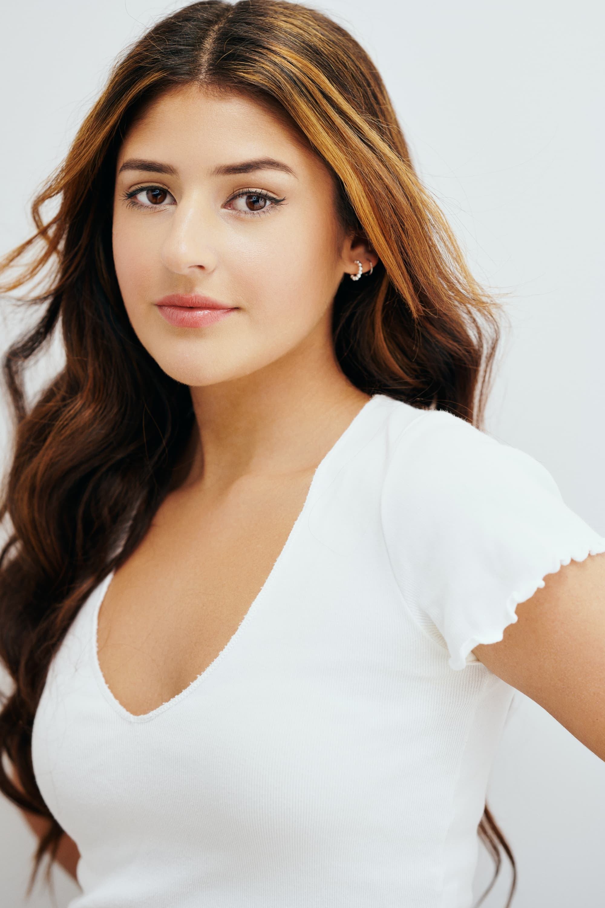 Фото  (Jasmine Sky Sarin)