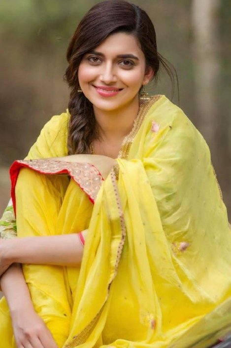 Фото  (Nimrat Khaira)