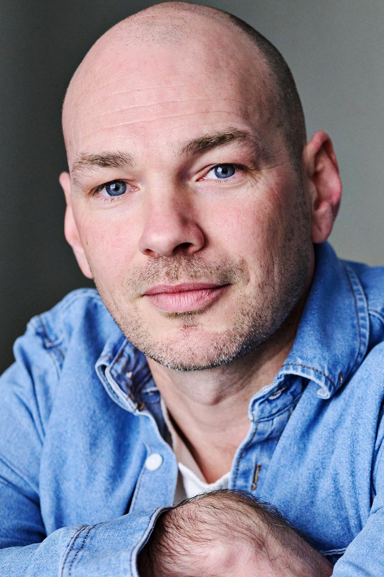 Фото  (Connor Mills)