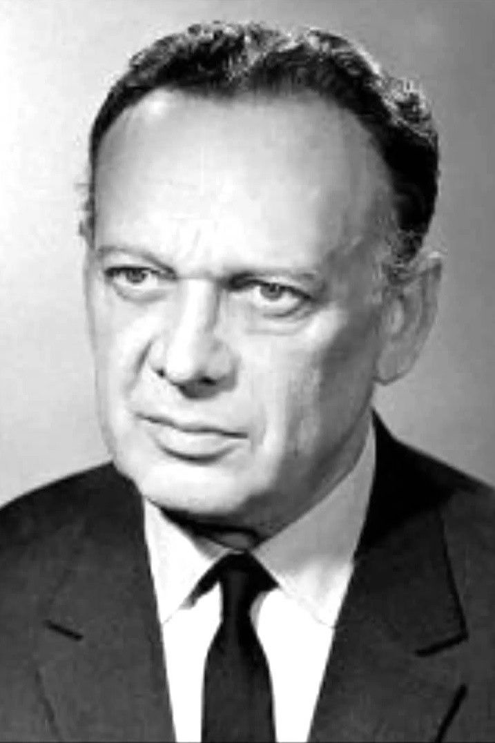 Фото  (Lajos Básti)