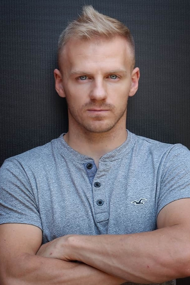 Фото  (Victor Leon)