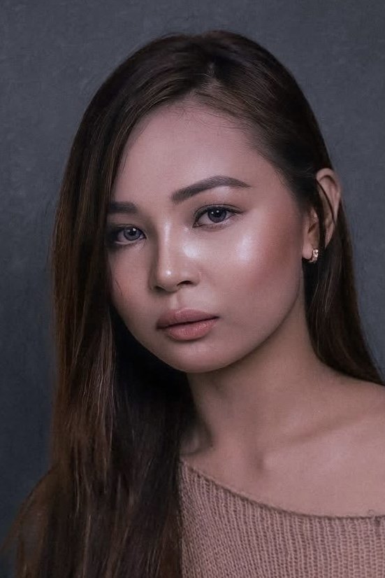 Фото  (Adriana Roces)