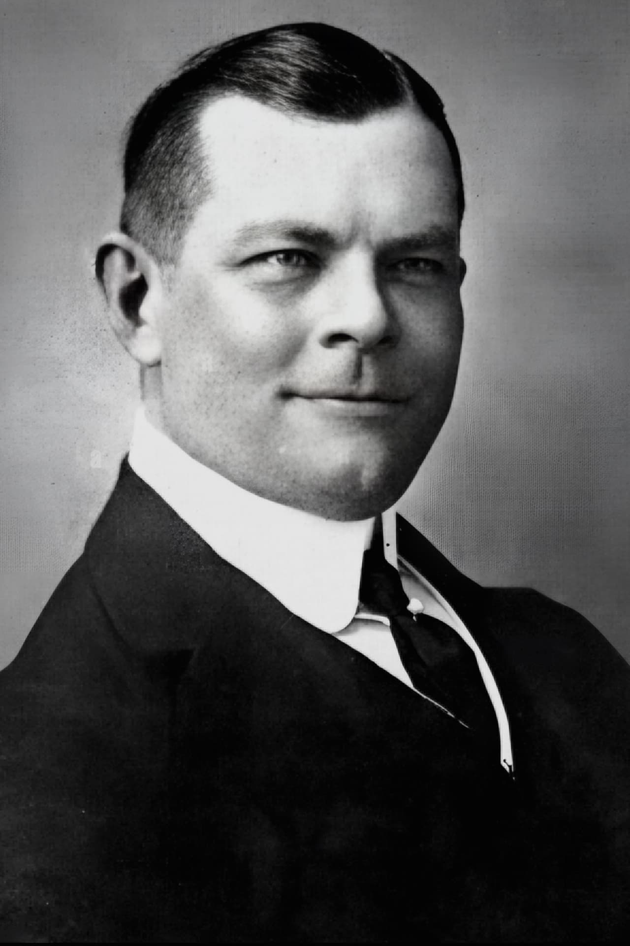 Фото  (Charles Urban)