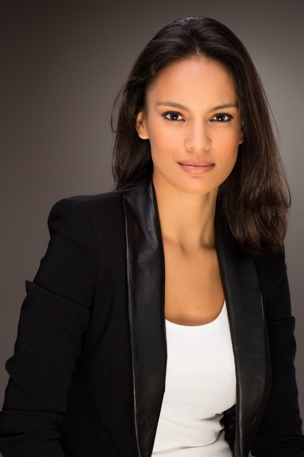 Фото  (Shalana Santana)