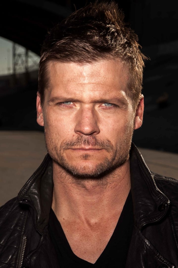 Фото Бейлі Чейз (Bailey Chase)