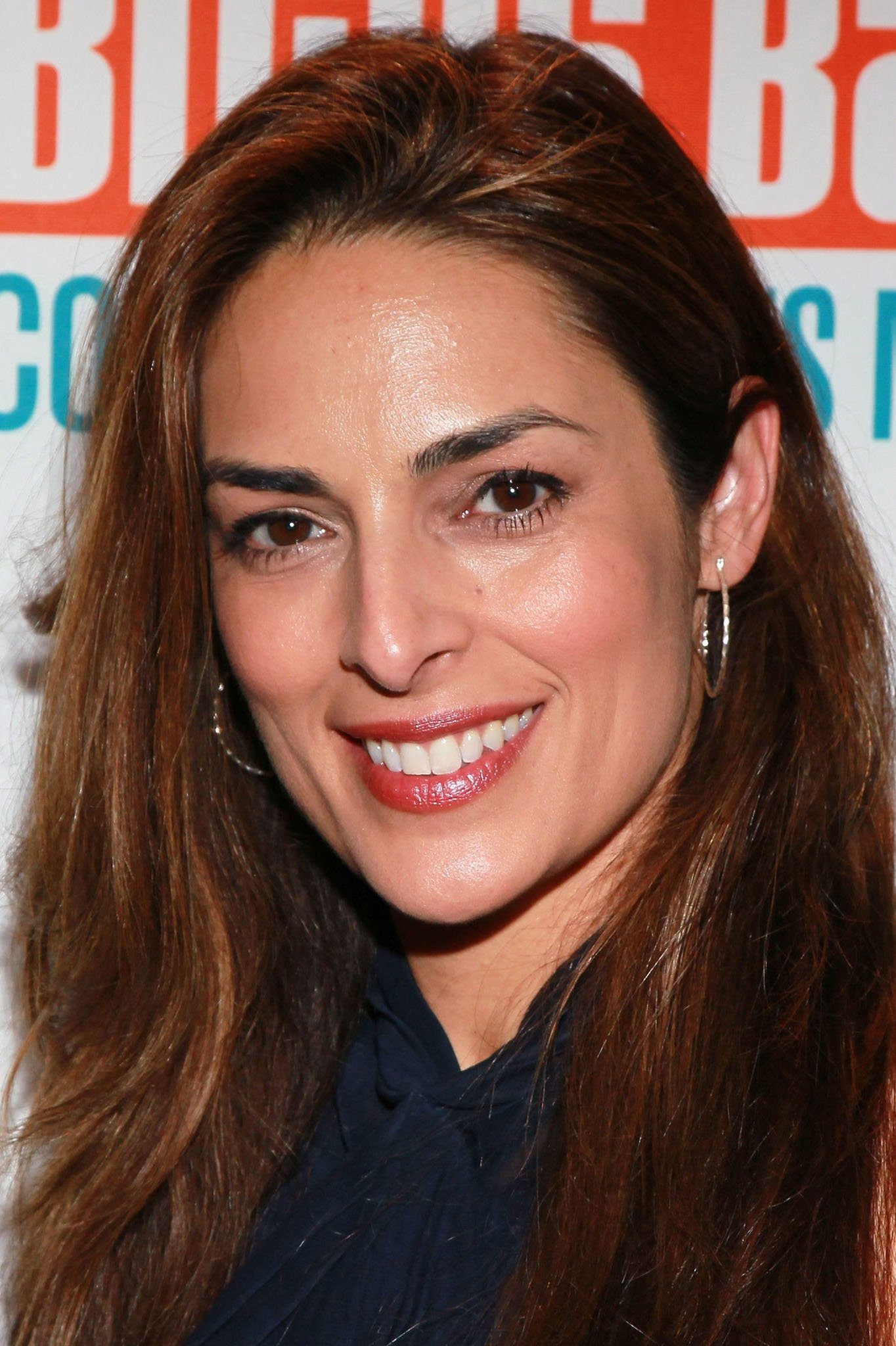 Фото  (Lisa Ann Russell)