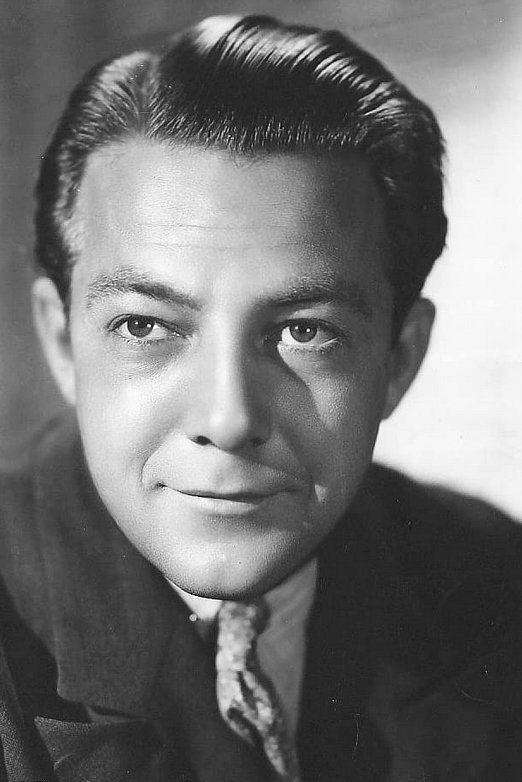 Фото  (Ralph Malone)