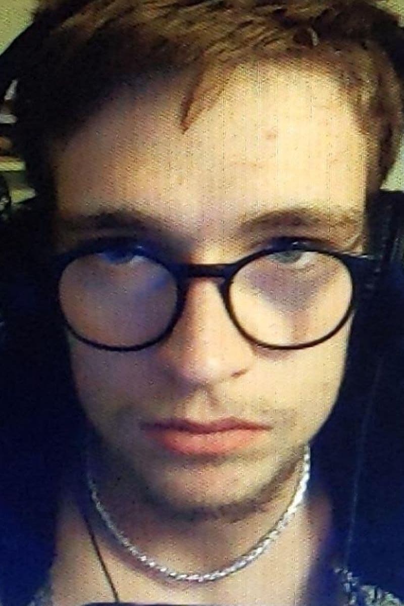 Фото  (Laurie Cowling)