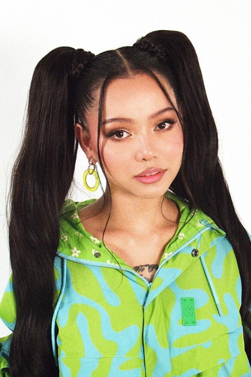 Фото  (Bella Poarch)