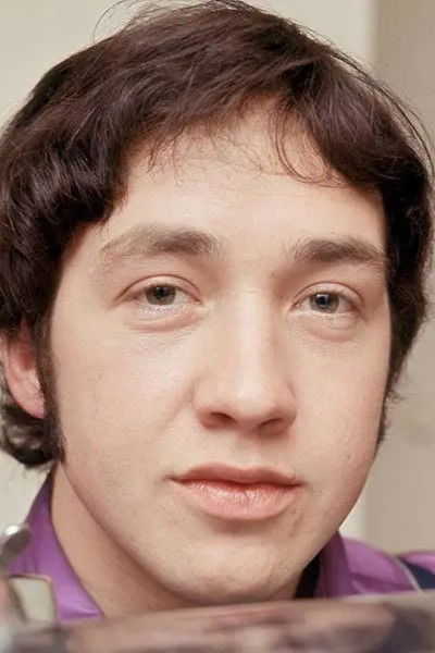 Фото  (George Young)