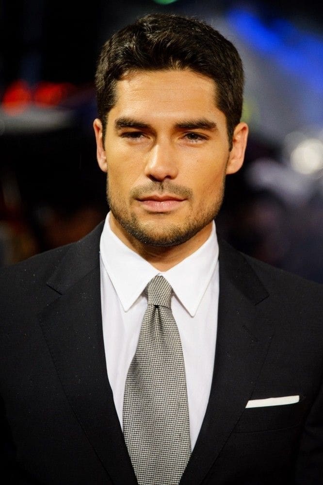 Фото Діджей Котрона (D.J. Cotrona)