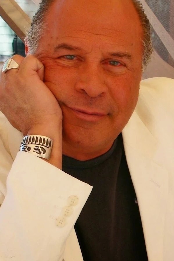 Фото  (Hank Saroyan)