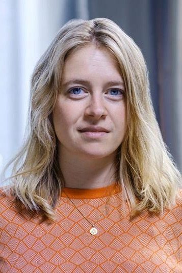 Фото  (Genevieve Barr)