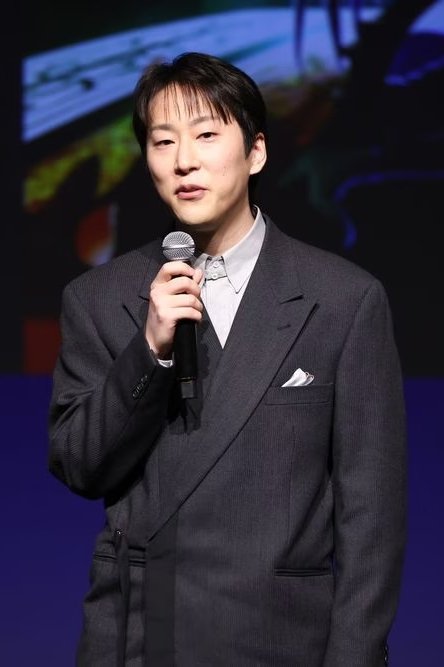 Фото  (Yuya Horiuchi)