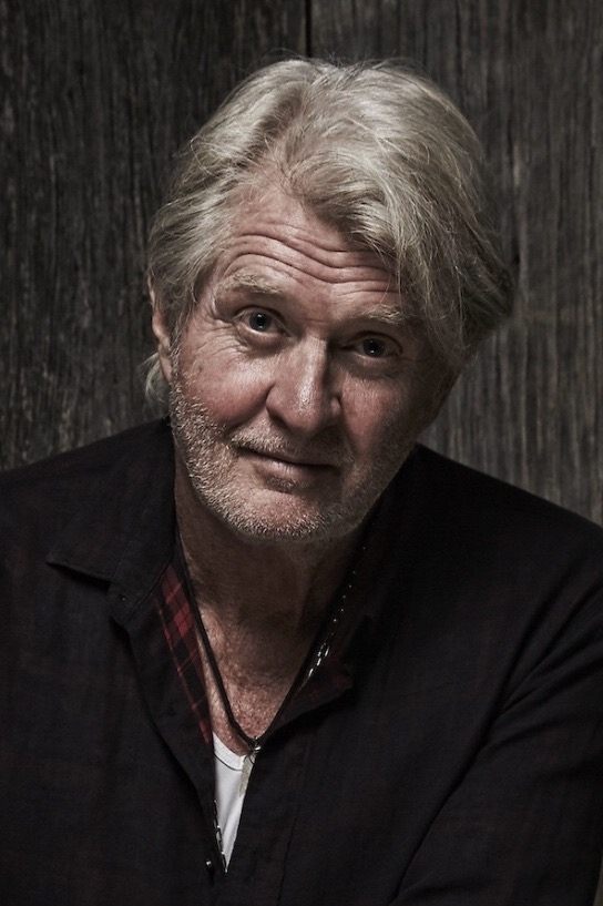 Фото  (Tom Cochrane)