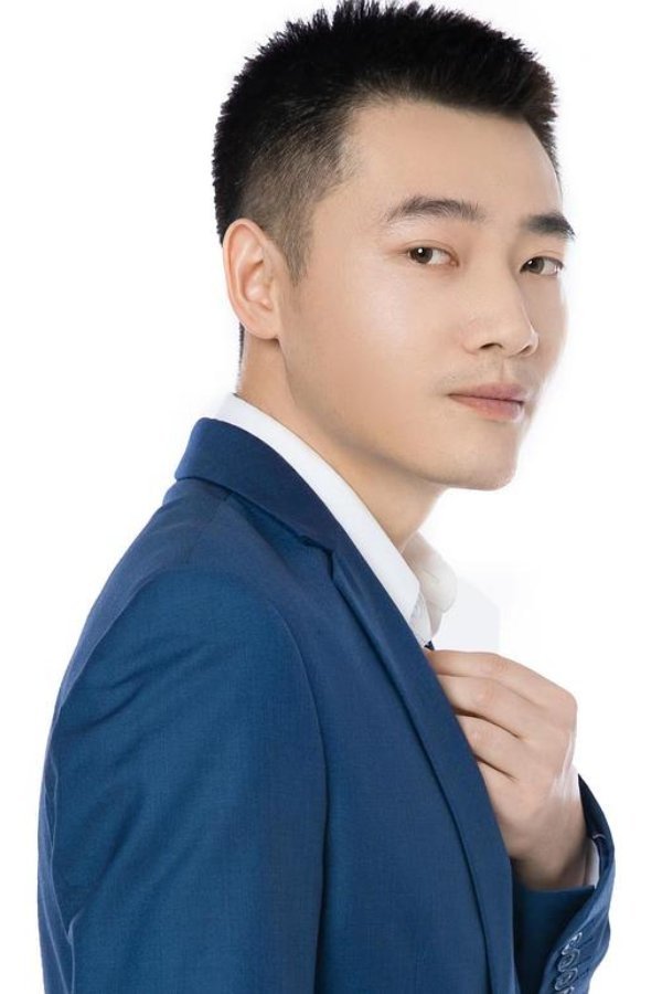 Фото  (Xin Yubo)