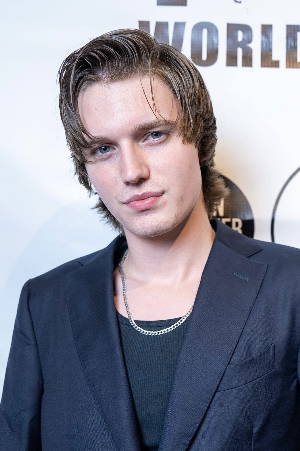 Фото  (Bryley Michael Bell)