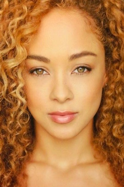 Фото  (Chaley Rose)